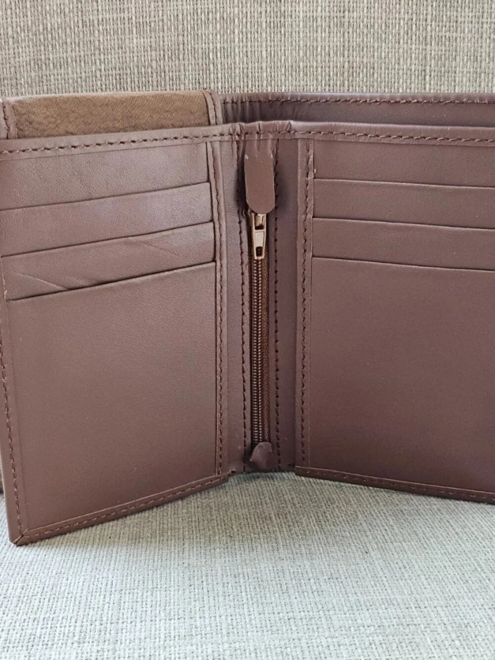 Genuine Leather Card Holder Multiple Compartments Brown Bifold Unisex Wallet